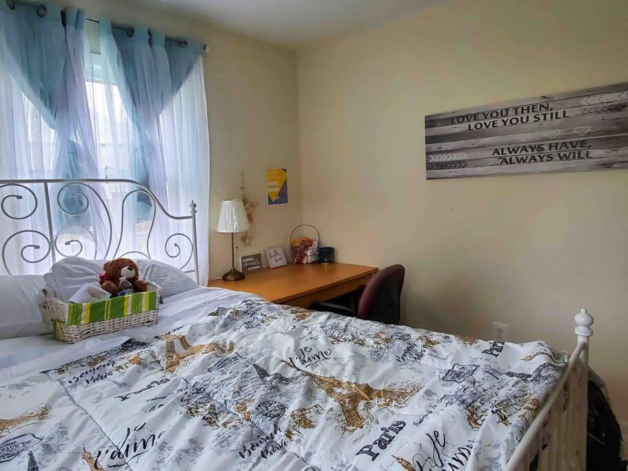 5 Star Room/Close To Town Center And Everything/5 Min Walk Metro Rockville Exteriör bild